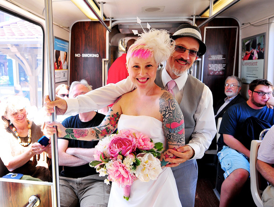 offbeat wedding couple on the T