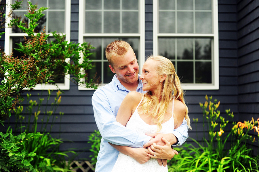 Nikki & Aaron did their session at their home in Farmington -- so sweet!