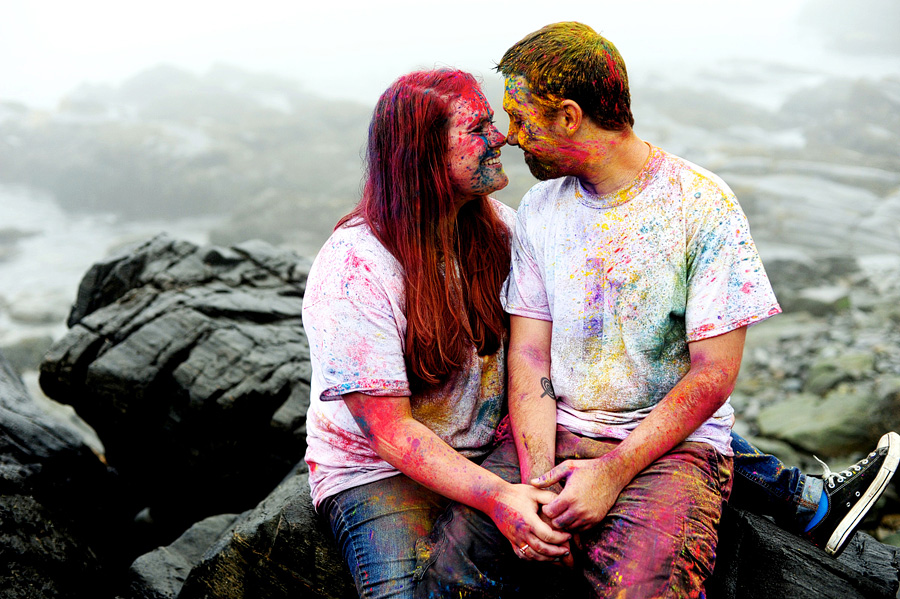 Chelsie & Nick took me up on an offer to do a colored powder shoot -- SO. MUCH. FUN.