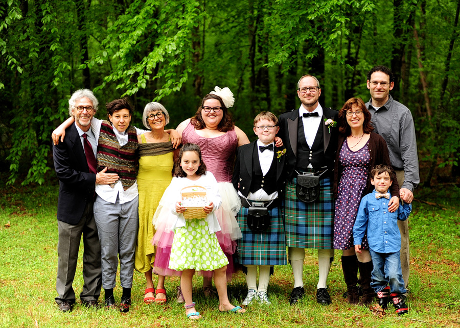 Such an awesome group shot from Jamie & Jon's wedding!