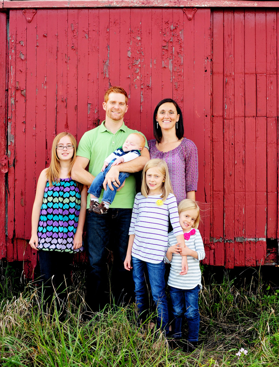 I headed to the East End for Jenn & Trevor's family session with their 3 girls and new little boy, Lincoln!