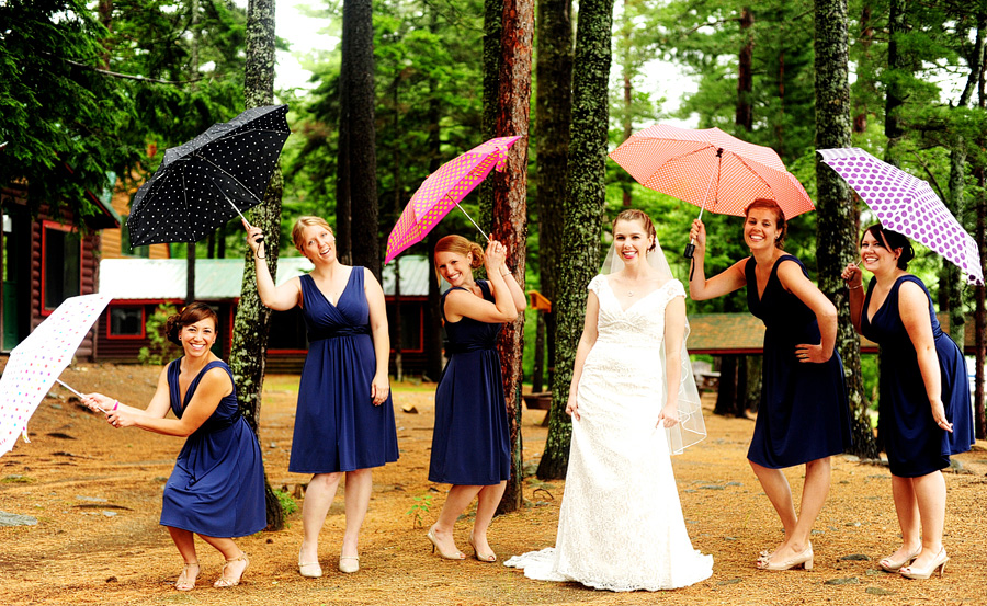Luckily we didn't need them, but Liz & her girls posed with their umbrellas. :)