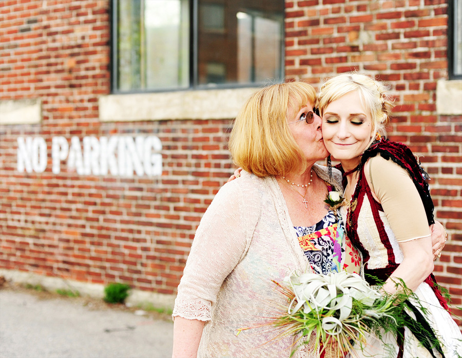 I absolutely LOVE moments like this -- Tracy and her mom, showing their personalities. :)