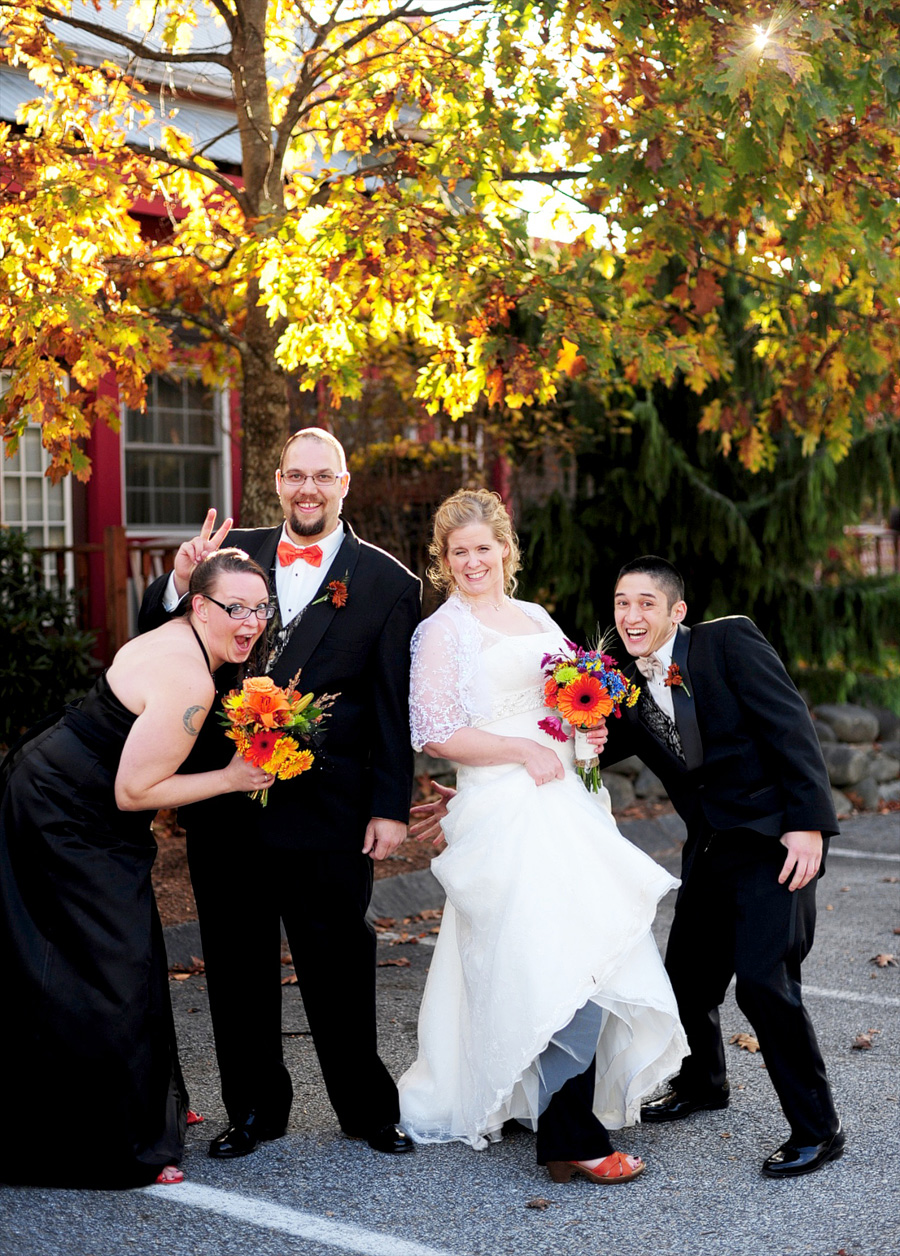 Kristian & Teddy got silly with their Maid of Honor & Best Man!