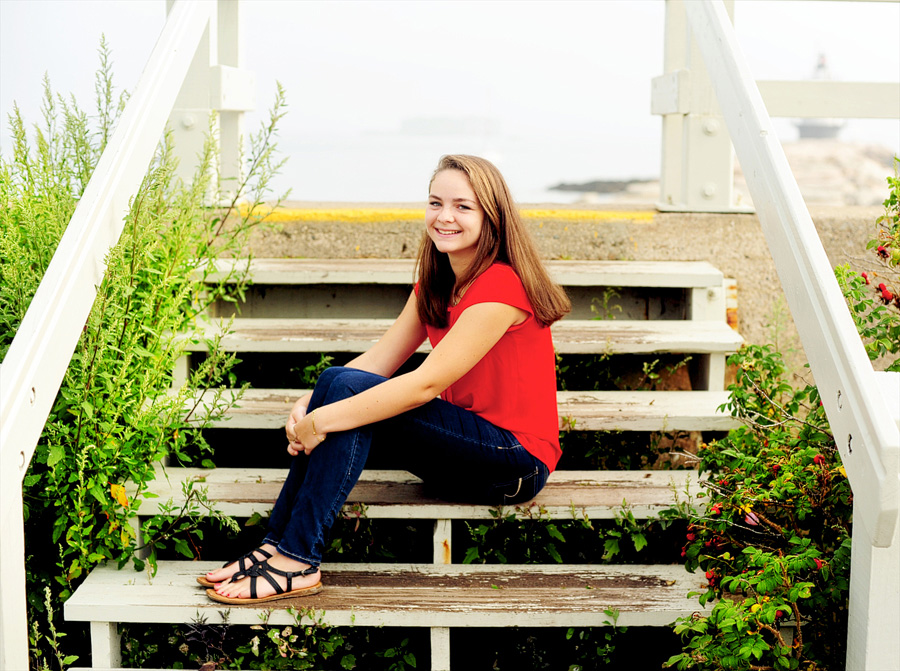 spring point ledge lighthouse senior photos