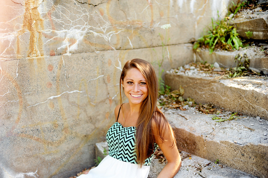 senior photos at fort williams in maine