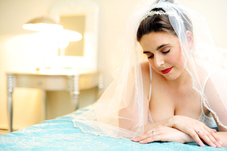 She brought her veil -- so gorgeous!