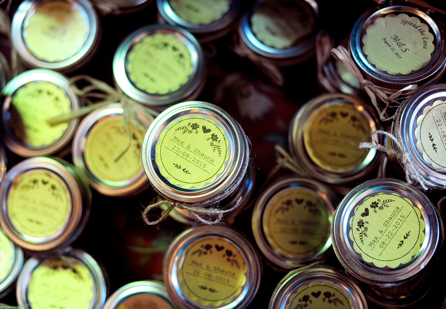 homemade jam in mason jars wedding favors