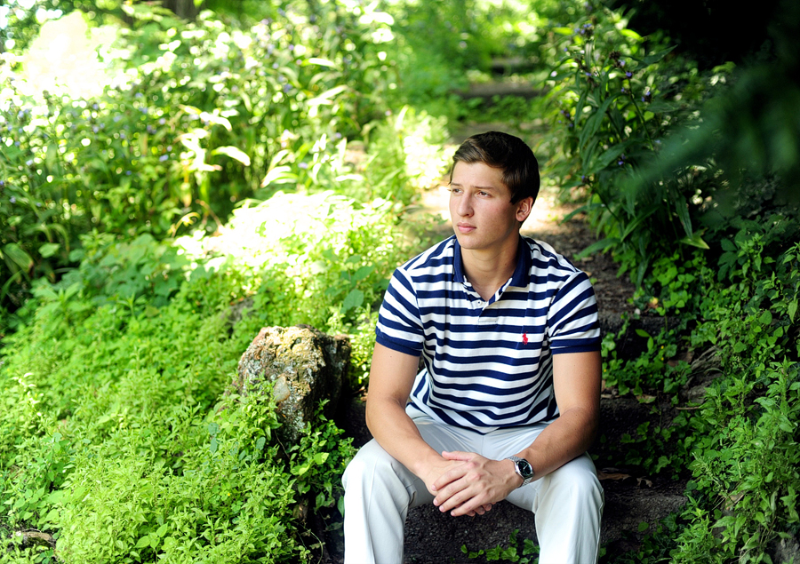 spring grove cemetery senior session in cincinnati, ohio