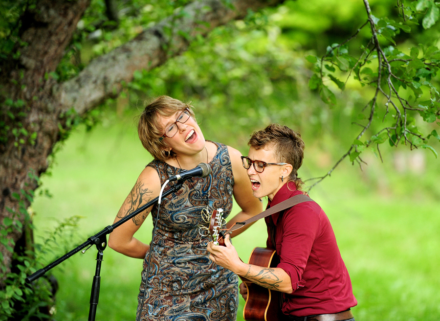 musicians singing at an outdoor wedding in cape neddick, maine