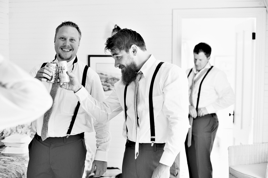 groomsmen drinking beer