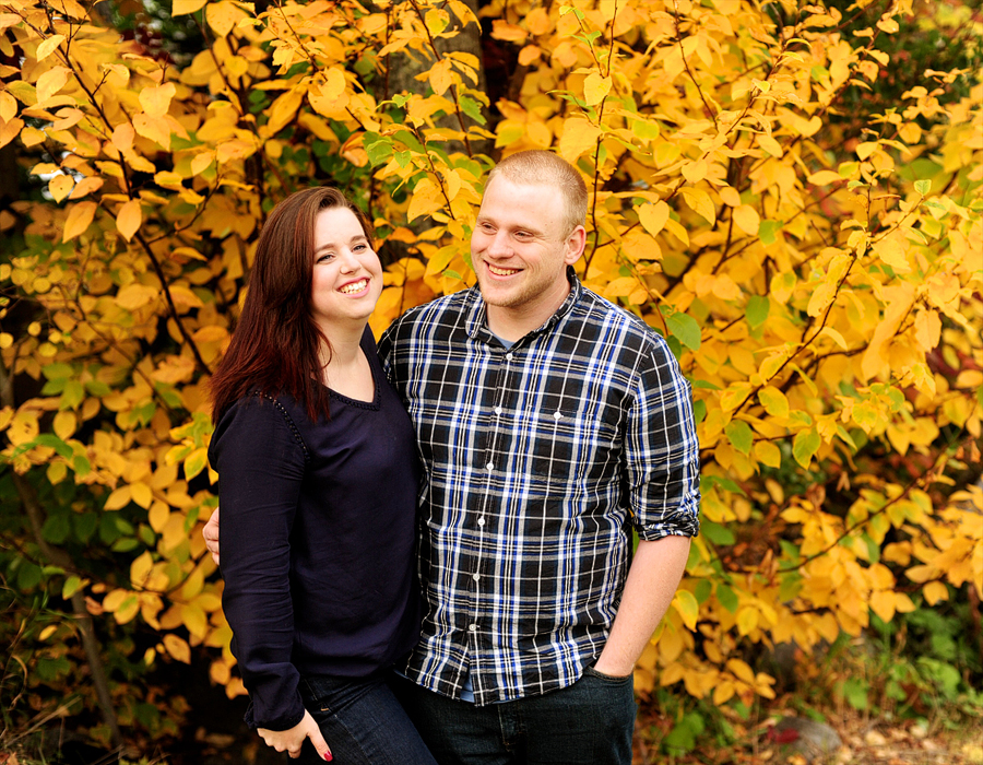 autumn engagement photos