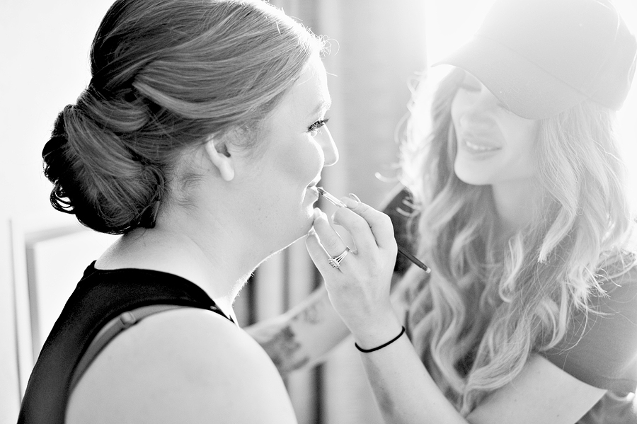 jessica candage doing a bride's makeup