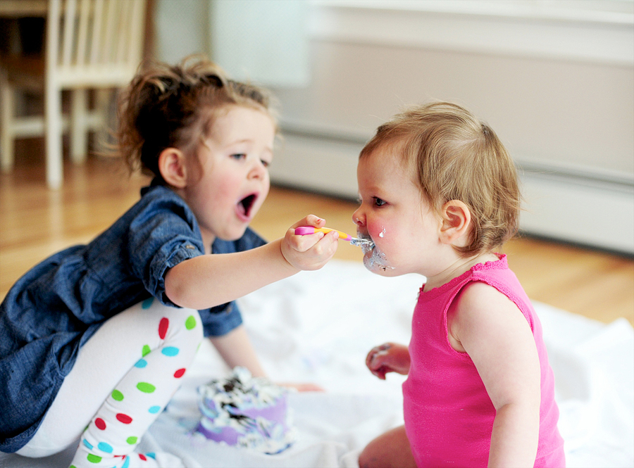 sisters cake smash