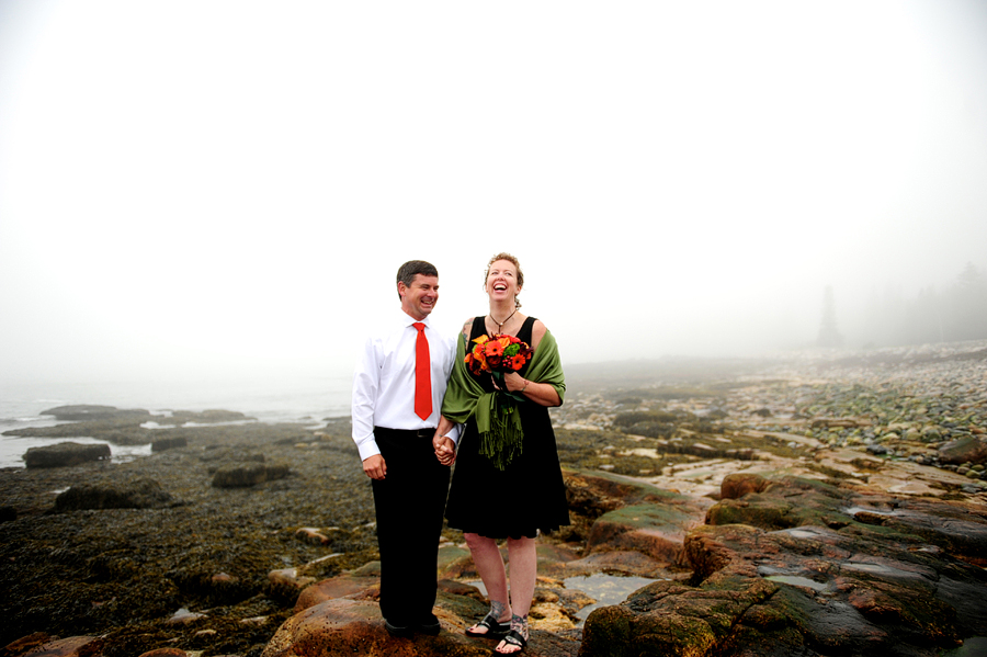 northern maine elopement on the rocks