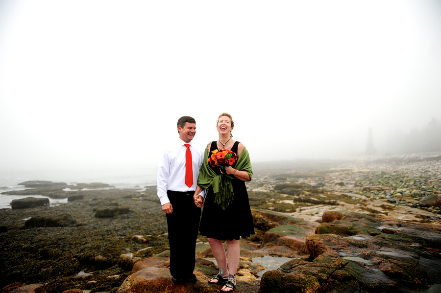 northern maine elopement on the rocks