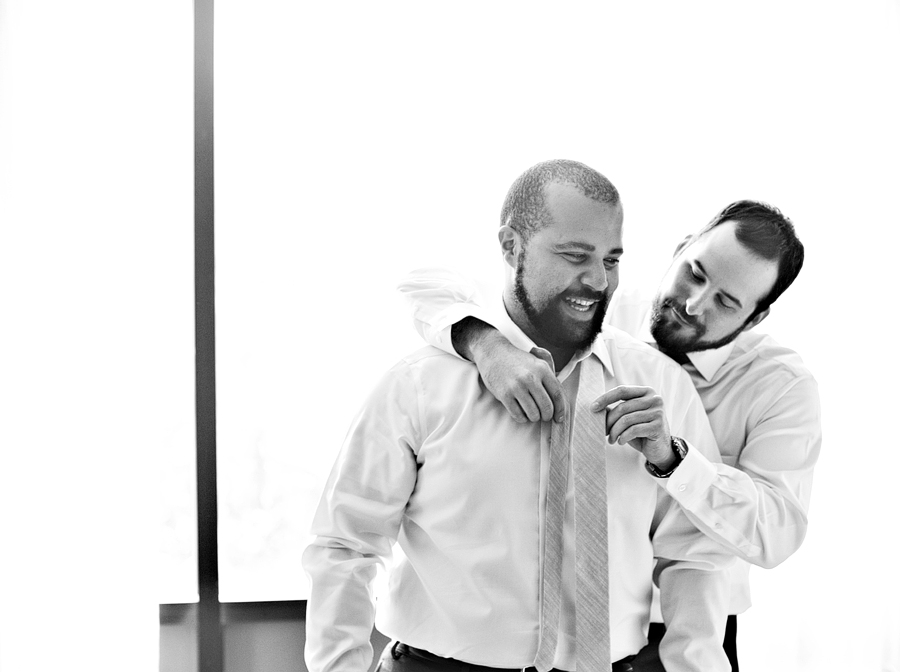 groomsmen getting ready 