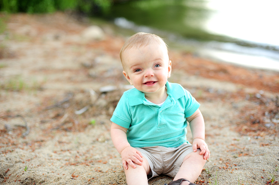 baby photos by the lake in maine