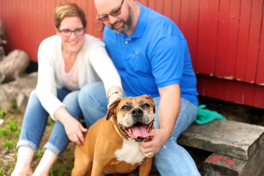 maine family session with dog