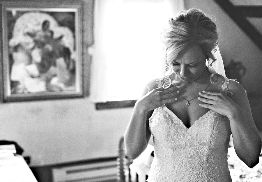 bridal prep at moody mountain farm