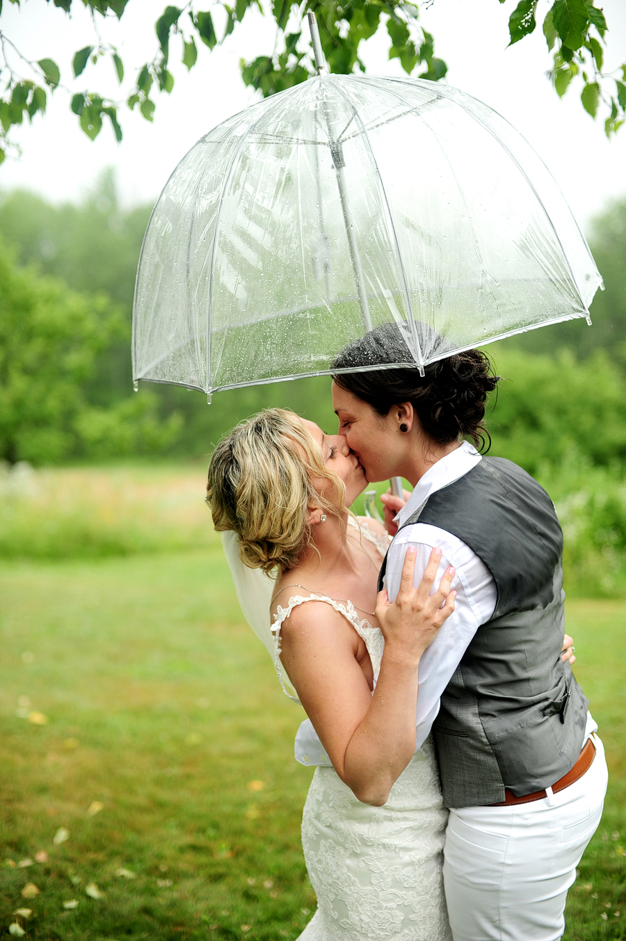 rainy wedding at moody mountain farm