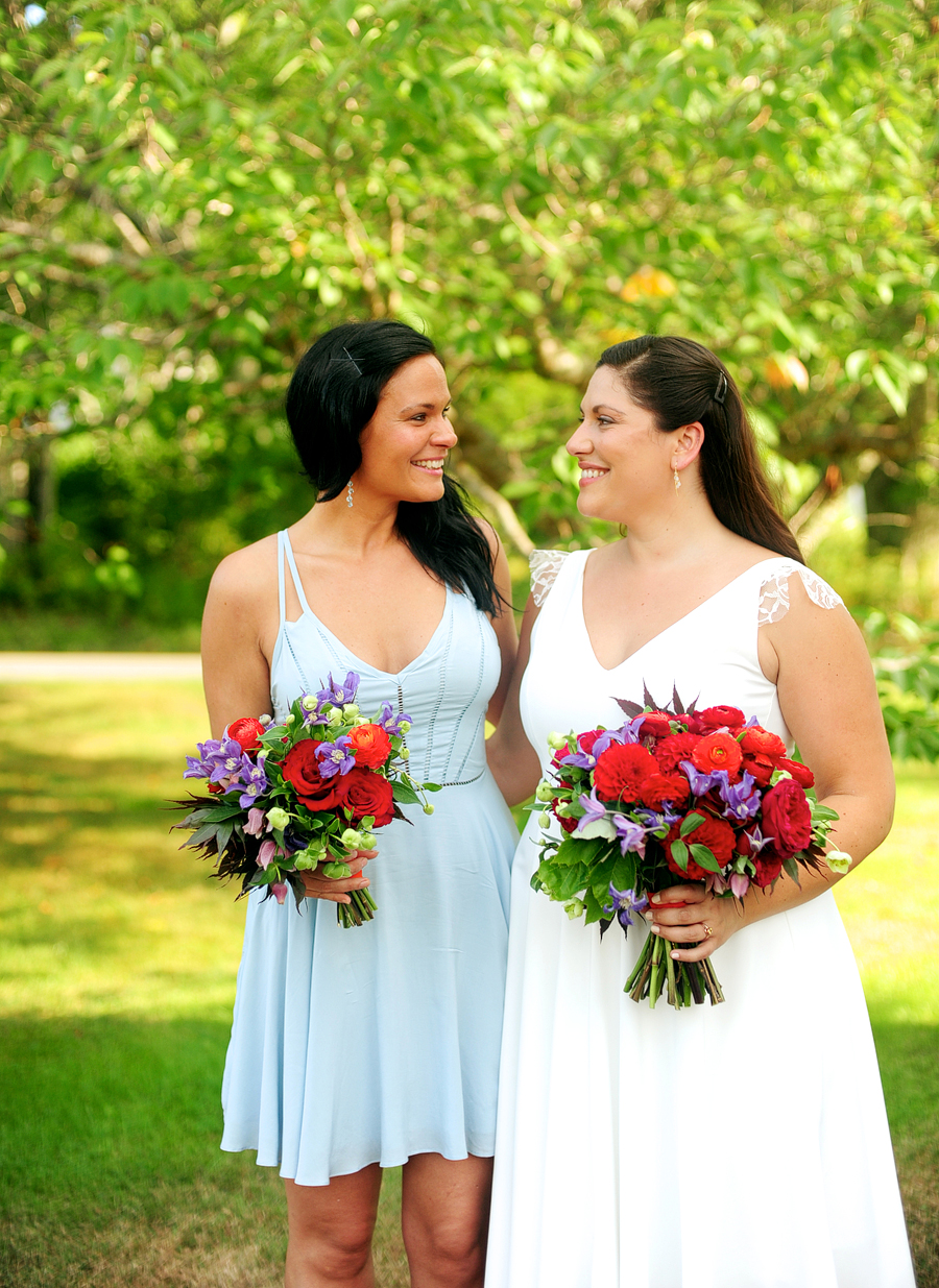 backyard wedding in new harbor, maine