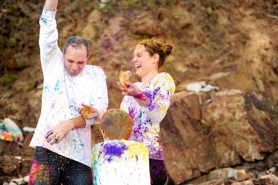 fun family session with colored powder