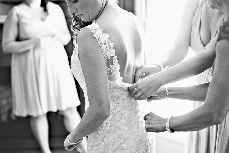 bride getting ready at sebasco harbor resort