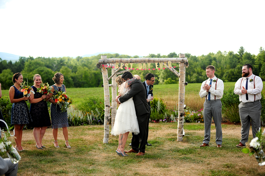 outdoor wedding ceremony in new hampshire