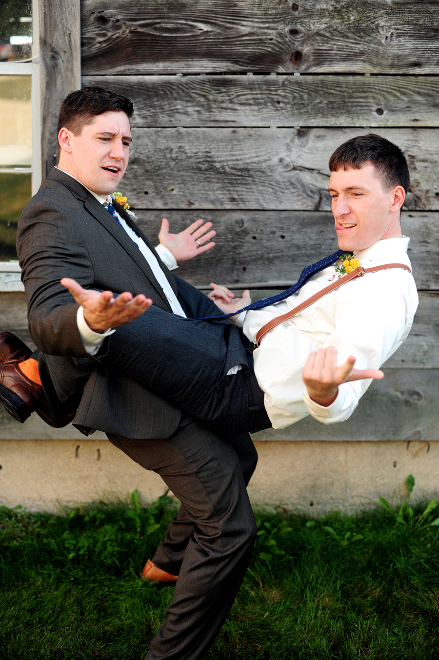 funny groomsmen photos