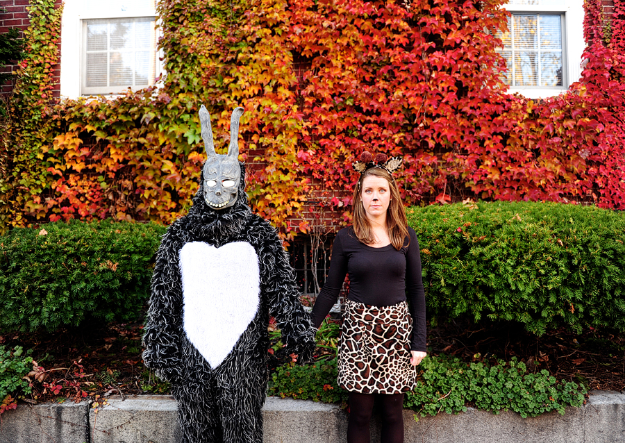 halloween engagement session