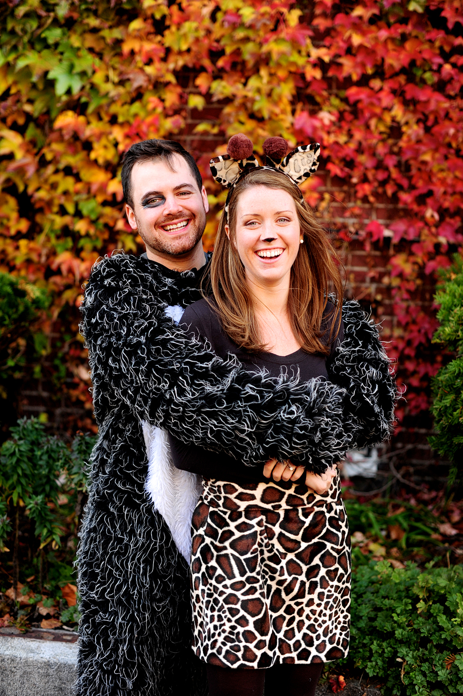 halloween engagement session