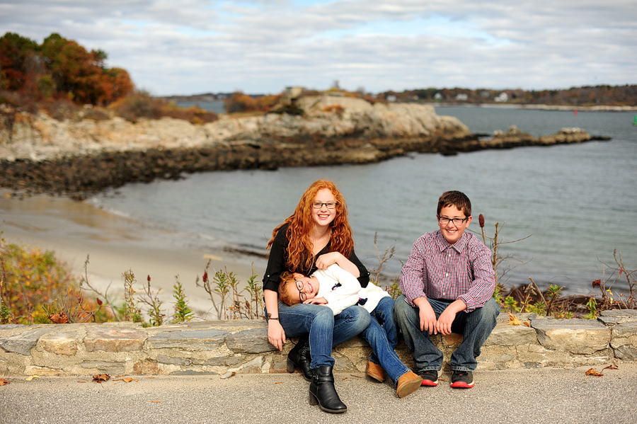 casual family photos in maine