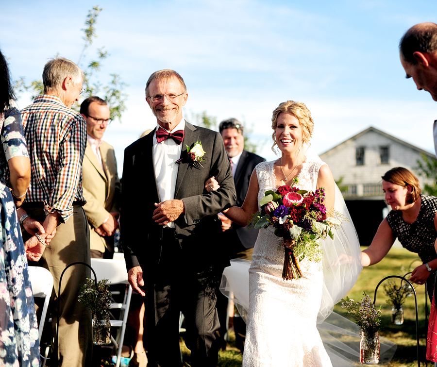 maine backyard wedding in parsonsfield