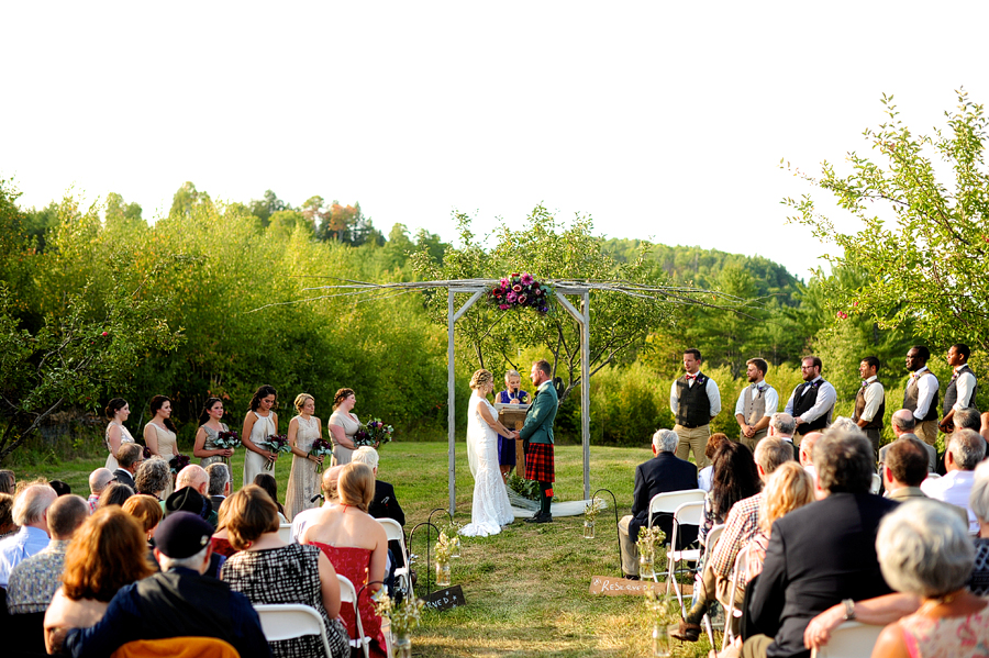 maine backyard wedding in parsonsfield