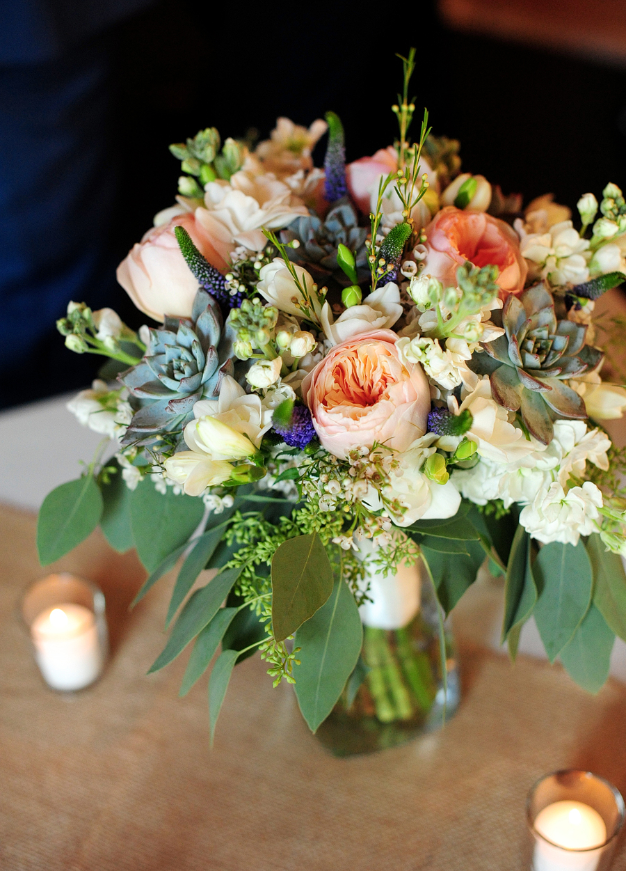 soft romantic wedding flowers