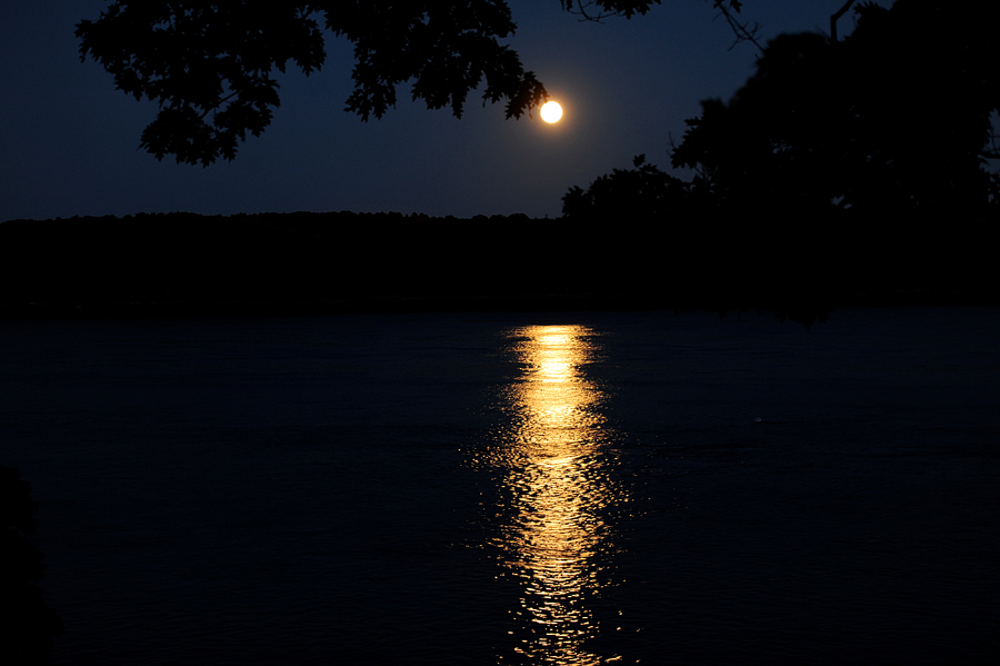 moon in bath, maine