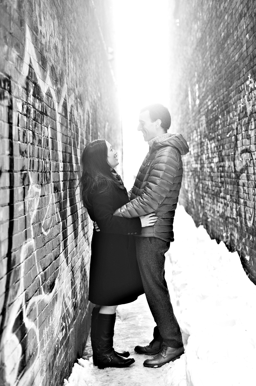 graffiti alleyway engagement photos