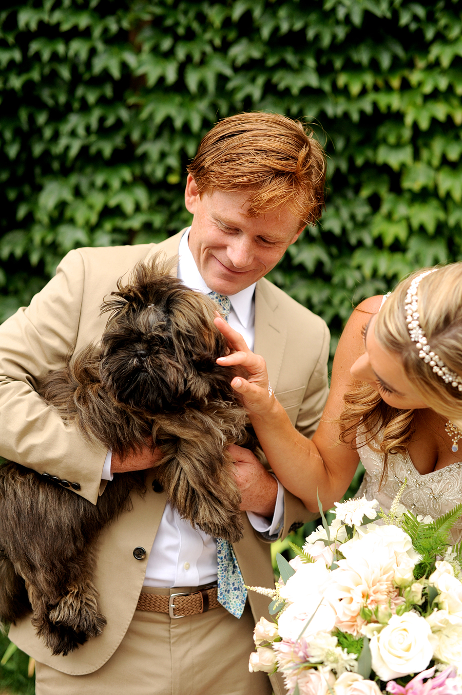 wedding couple with dog