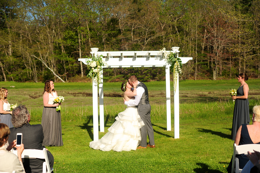 outdoor ceremony at on the marsh bistro