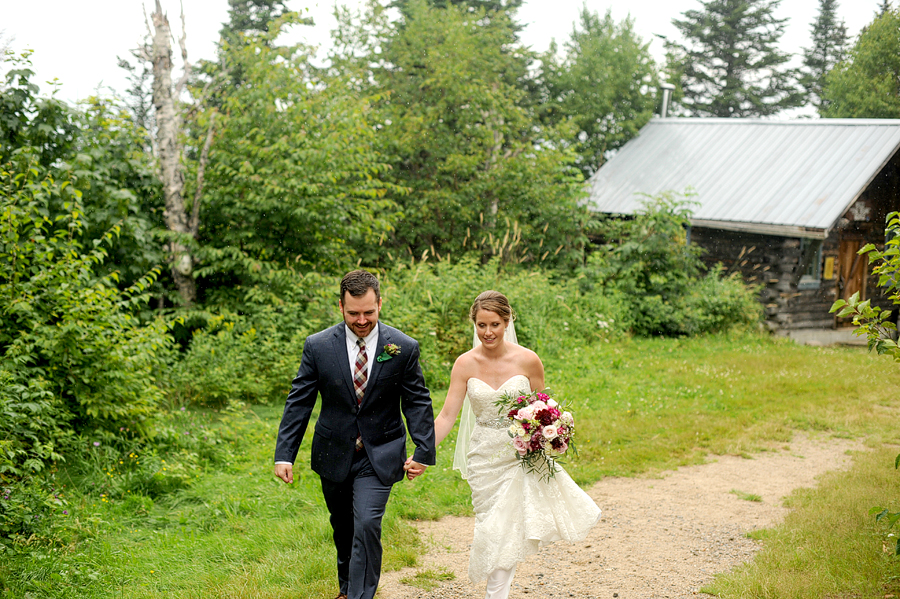 rainy wedding at loon mountain