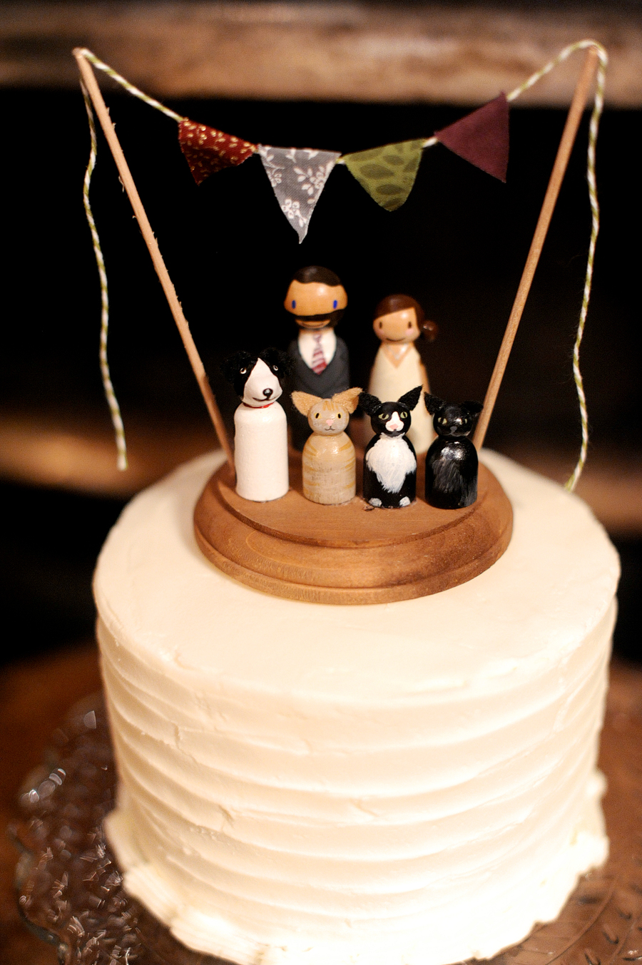 lovebird goods cake topper