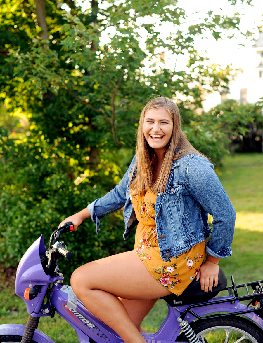 fun senior photos in maine