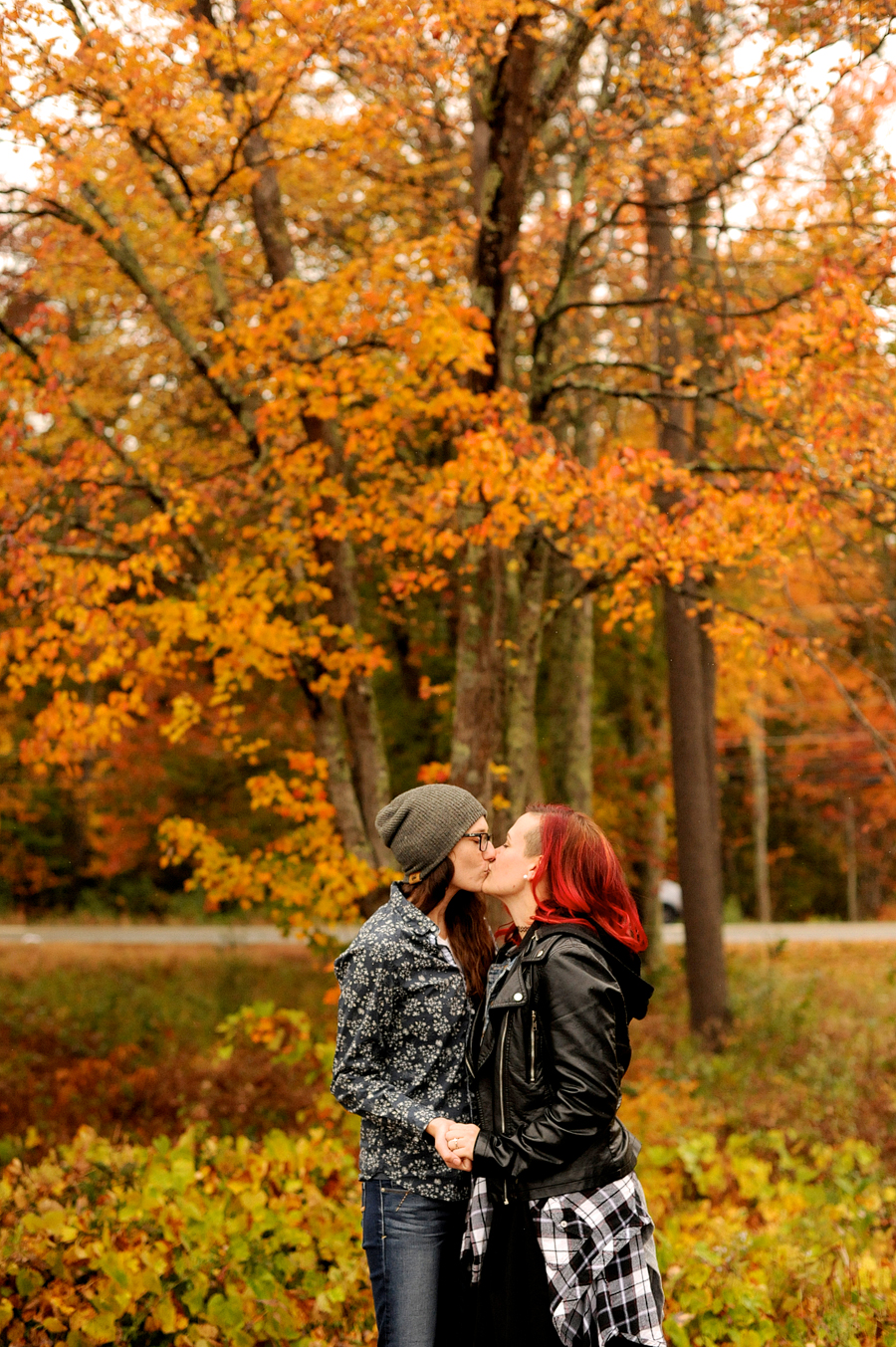 fall engagement photos in new hampshire