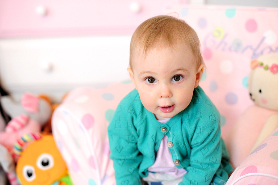 lifestyle baby photos in yarmouth