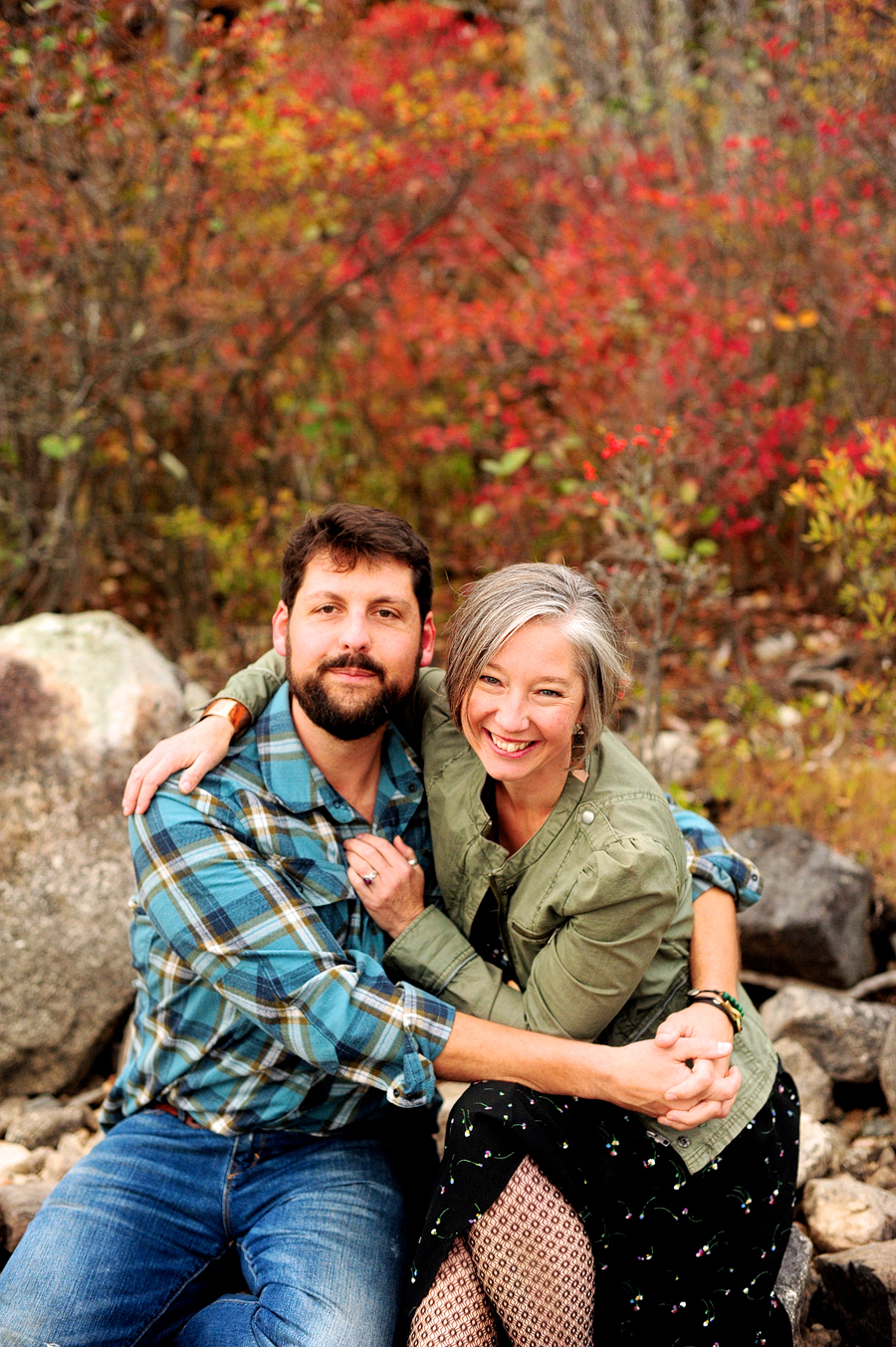 fall engagement photos in maine