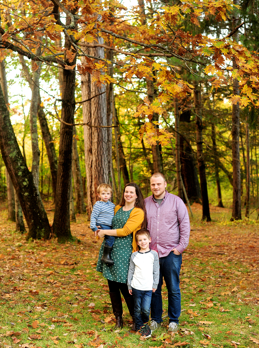 evergreen cemetery family session