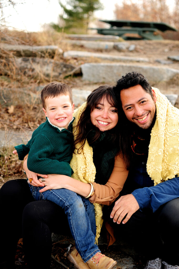 extended family photos at east end beach