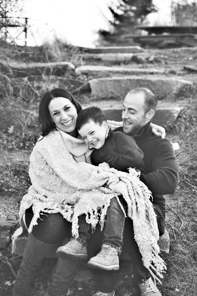 extended family photos at east end beach